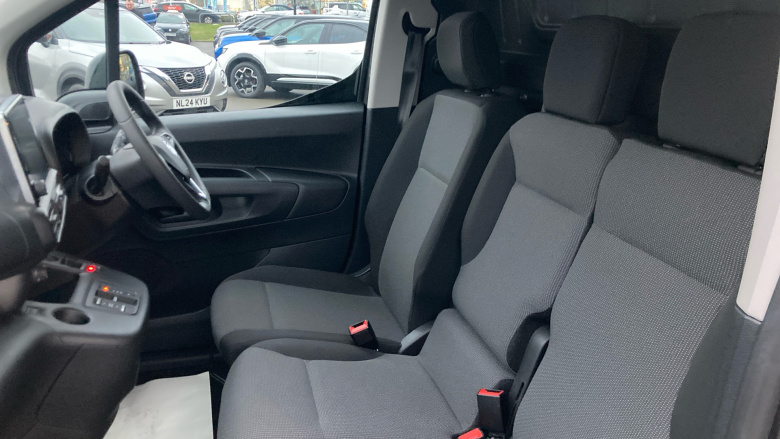 Vauxhall Combo Cargo E-L1 2300 100kW Pro 50kWh H1 Van Auto